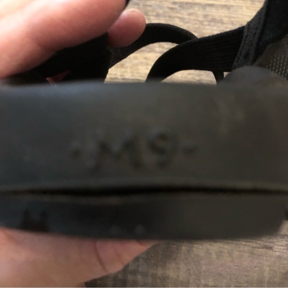 Thick strap all black Chaco Vibram Hiking sandal men’s size 9 EUC main image 6